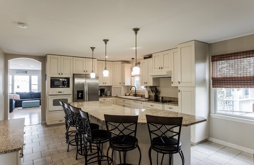 Wells Beach House | Fantastic house for large families, unique ROOFTOP DECK! 2 min. from the beach!