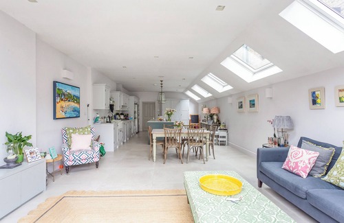 Hammersmith and Fulham House | Fantastic house w/garden close to river Thames & parks
