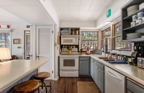 Conover House | Fantastic lake getaway with dock, firepit, gas grill, fast WiFi & furnished deck