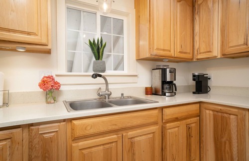 Camas House | Fantastic Location in the heart of Downtown Camas, Washington