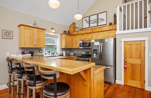 Roads End House | Fantastic Ocean View House with New Private Hot Tub, Pet Friendly, Pool Table, Fireplace, BBQ, WiFi