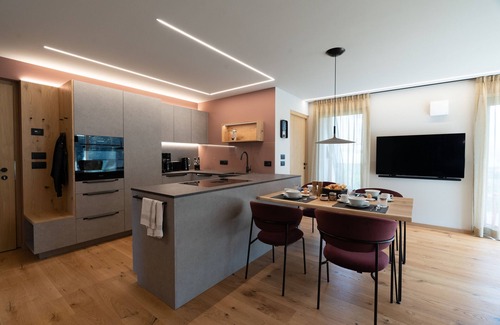 Parcines Apartment | Fantastic panorama and feel-good wellness in the St. Helena penthouse in Parcines/Partschins.