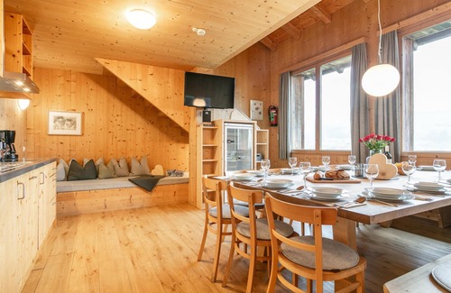 Ramsau im Zillertal Apartment | Fantastic stay with sauna near Mayrhofen