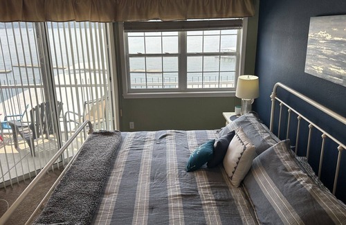 Lakeland Condo | Fantastic Vacation Condo, Heated Pools, Paved roads, Very Clean