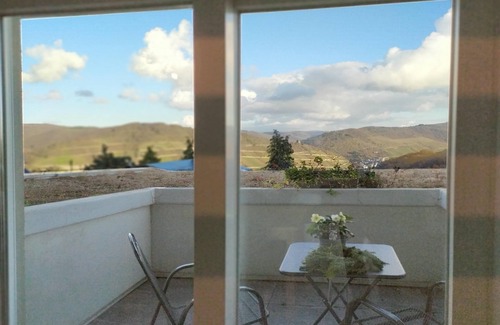 Mainz-Bingen Apartment | Fantastic view high above the Rhine