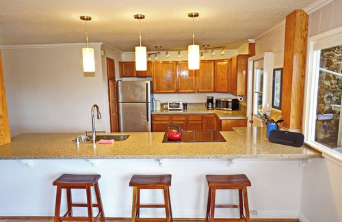 Kaimuki House | Fantastic View, Waikiki DiamondHead