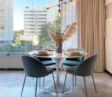 Golden Mile Apartment | Fantastico piso a 2 minutos andando de la playa