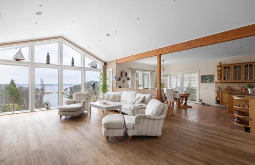 Tyreso O Villa | Fantastisk Villa med extra allt