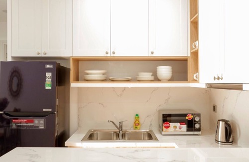 Tan Binh Apartment | Faraway Home 2 - 5 minutes to Tan Son Nhat Airport, 2 Bedroom, Swim Pool & View
