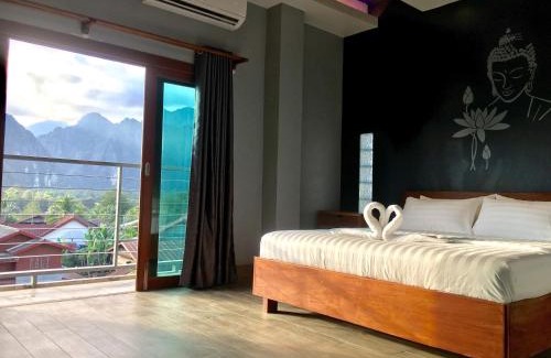 Vang Vieng Hotel | FARAWAY SUITES
