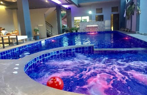 Vang Vieng Hotel | FARAWAY SUITES
