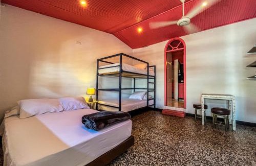 Ibague House | Fardo Hotel Boutique en Ibague - Zona G - Recepción Digital 24H