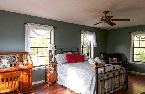 Harriet Other | Farm house overlooking pastures by the Buffalo River. Perfect starry nights.