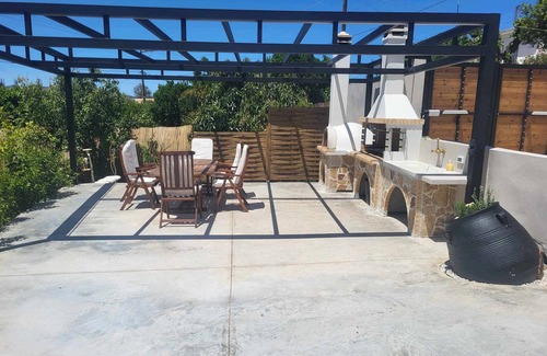 Varipetron Villa | Farm House with organical garden in the nature