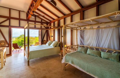 Le Vauclin Cabin | Farm & Organic Ecolodges Domaine de Puyferrat