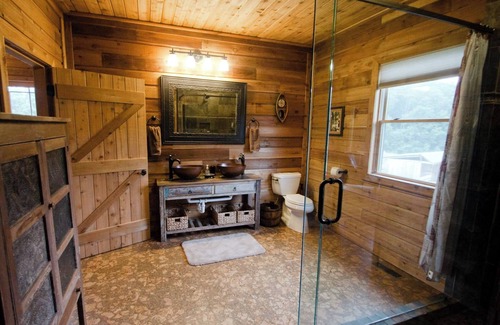 Denver Other | Farm Retreat- 1 Hr from Nashville