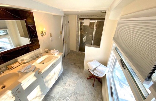West Dover Hotel | Farm Road Estate