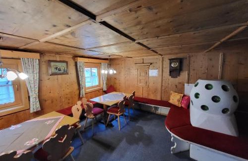 Soelden House | Farmerhouse by Northsouth Aparthments
