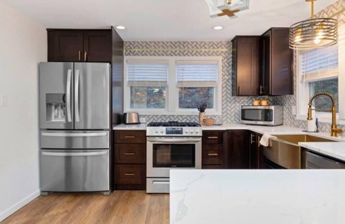 Nellysford House | Farmette On River by Wintergreen, Blue Ridge Pkwy, Wine Trail HotTub & Firepit!