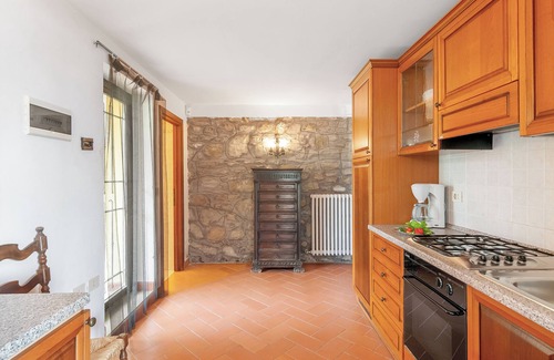 Castelfranco Piandisco Other | Farmhouse Apartment 'La Facciavista' with Shared Pool, Shared Terrace and Wi-Fi