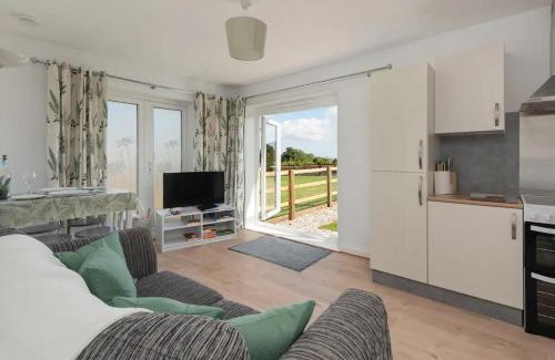 Marshborough Apartment | Farmhouse Apartment with Paddock & Orchard Views