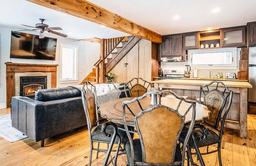 New Paltz Other | Farmhouse + Cabin ☆ Stunning Views of Mohonk