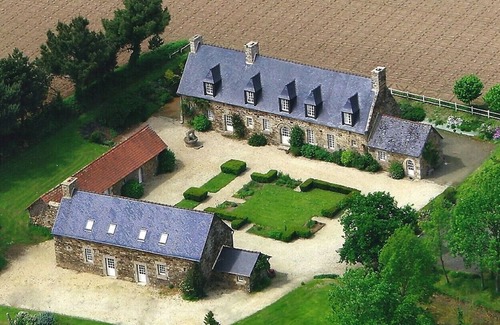 Pleudaniel House | Farmhouse character in the middle of countryside near the sea