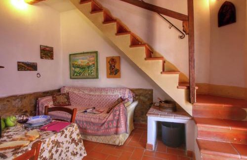 Castiglione d'Orcia House | Farmhouse for 4 people with pool