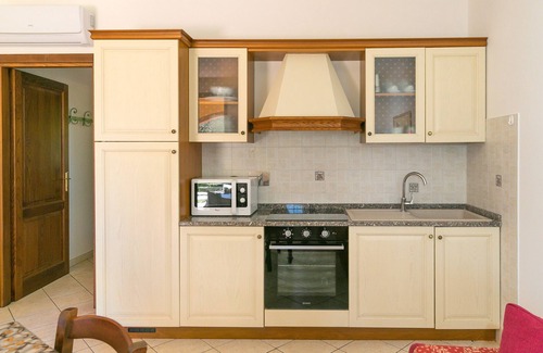 Campiglia Marittima Other | Farmhouse "Il Girasole - Ulivo" with Shared Pool & Wi-Fi