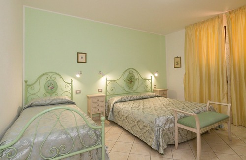 Campiglia Marittima Other | Farmhouse "Il Girasole - Ginestra" with Shared Pool, Shared Garden & Wi-Fi