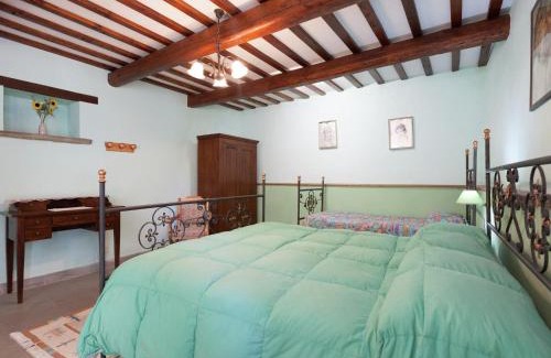 Apecchio House | Farmhouse in Apecchio with Pool & Spa