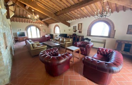 Chianni House | Farmhouse in Pisan Hills with Pool