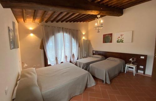 Chianni House | Farmhouse in Pisan Hills with Pool