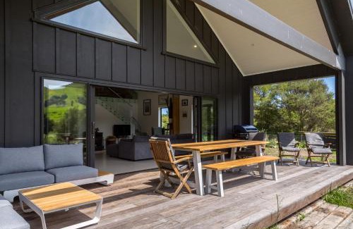Martinborough House | Farmhouse Retreat