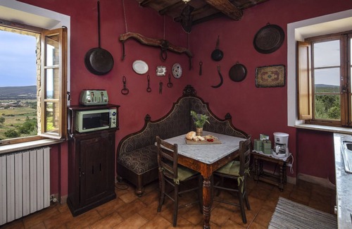 Siena Other | Farmhouse with stunning views, 10m from Siena