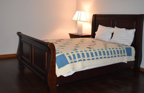 Woodstock House | Farmstay in Woodstock GA