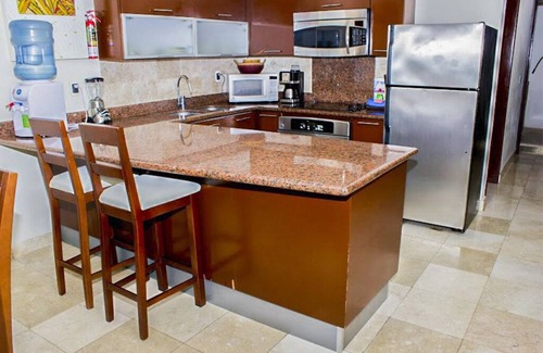 Downtown Apartment | Faro 204: Nice apartment with ocean view, steps away from 5th Av.