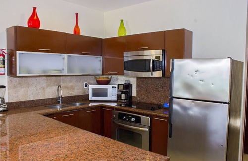 Downtown Apartment | Faro 204: Nice apartment with ocean view, steps away from 5th Av.