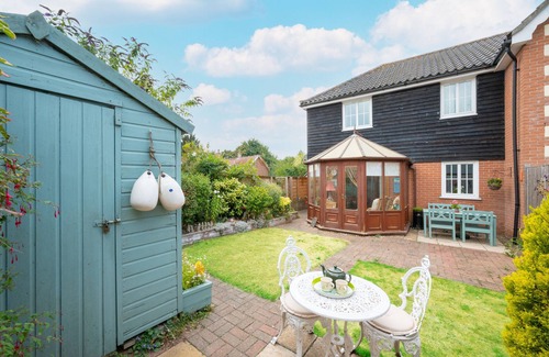 Wangford House | Farriers - Three Bedroom House, Sleeps 5
