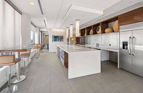 Aurora Highlands Apartment | Fast Downtown DC Access! 2BR nr Pentagon Row | Grill, Spa & Pool