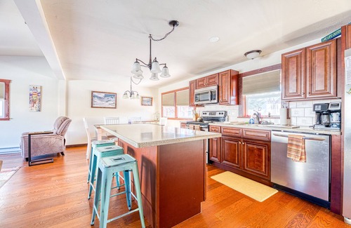 Tannersville House | Fast Internet, Socially Distant, Extended stay welcome