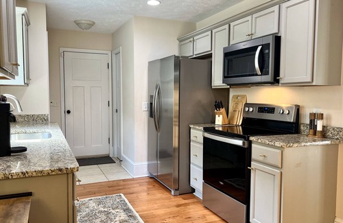 Southern Pines House | Fast Walk to Downtown - Par for the Course #1 - Golfer's Retreat