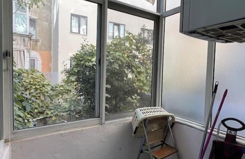 Fatih Apartment | Fatih’in merkezinde 2+1 konforlu yüksek giriş daire