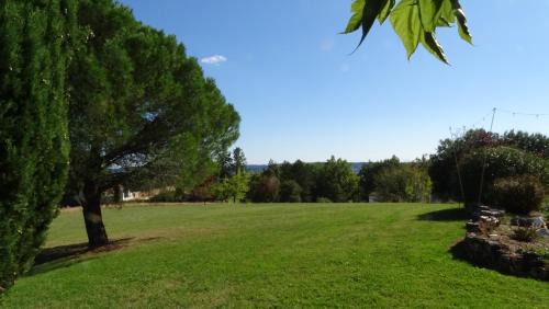 Villeneuve-sur-Lot Bed & Breakfast | Favau