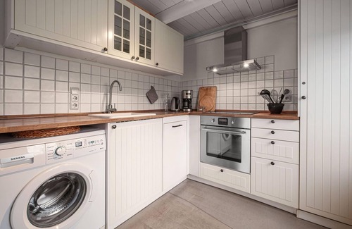 Steinbergkirche House | Favorite place by the sea - beach house on Mühlendamm with sea view, garden, oven and