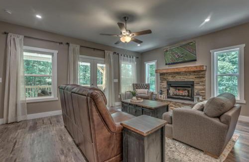 Blairsville House | Fawn'd Memories