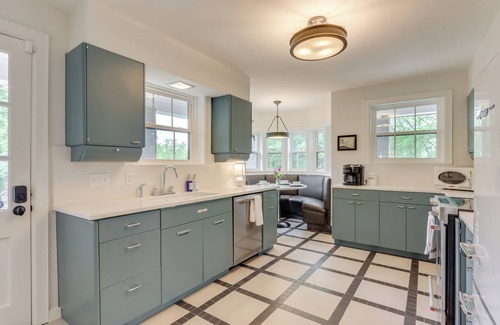 Fayetteville House | Fayetteville Home ~ 2 Blocks to Dickson Street!