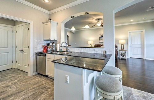 Fayetteville House | Fayetteville Home: Near University & Biking Trails