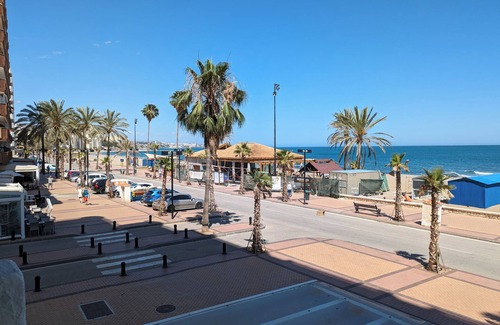 Torreblanca Apartment | FCC Paseo Marítimo de Fuengirola con Piscina y Aire Acondicionado