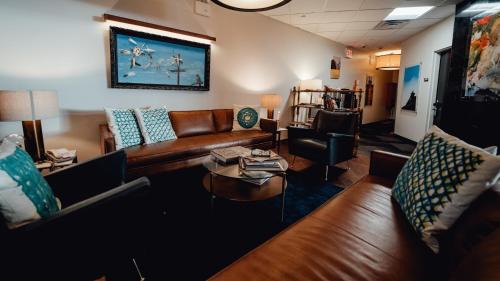 Hunters Point Hotel | Feather Factory Hotel